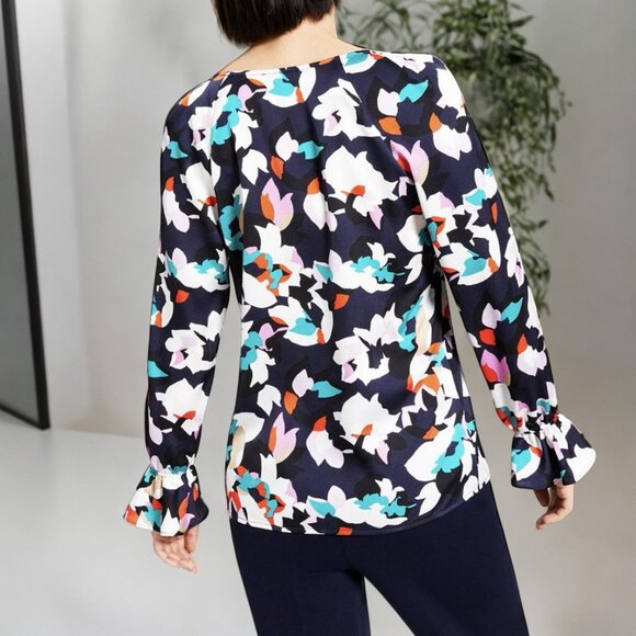 Bar Iii Women's Bar Navy Multi Ruffled Cuffs Floral Print V Neck Top Size S NWOT - Picture 2 of 3